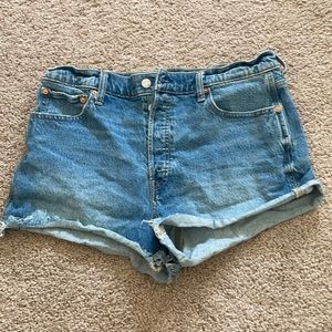 Gap button fly Jean shorts